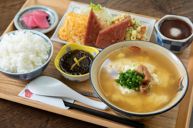 ななほし 食堂 手作り豆腐が大人気 首里のごはん処 沖楽 ななほし 食堂 手作り豆腐が大人気 首里のごはん処 沖楽