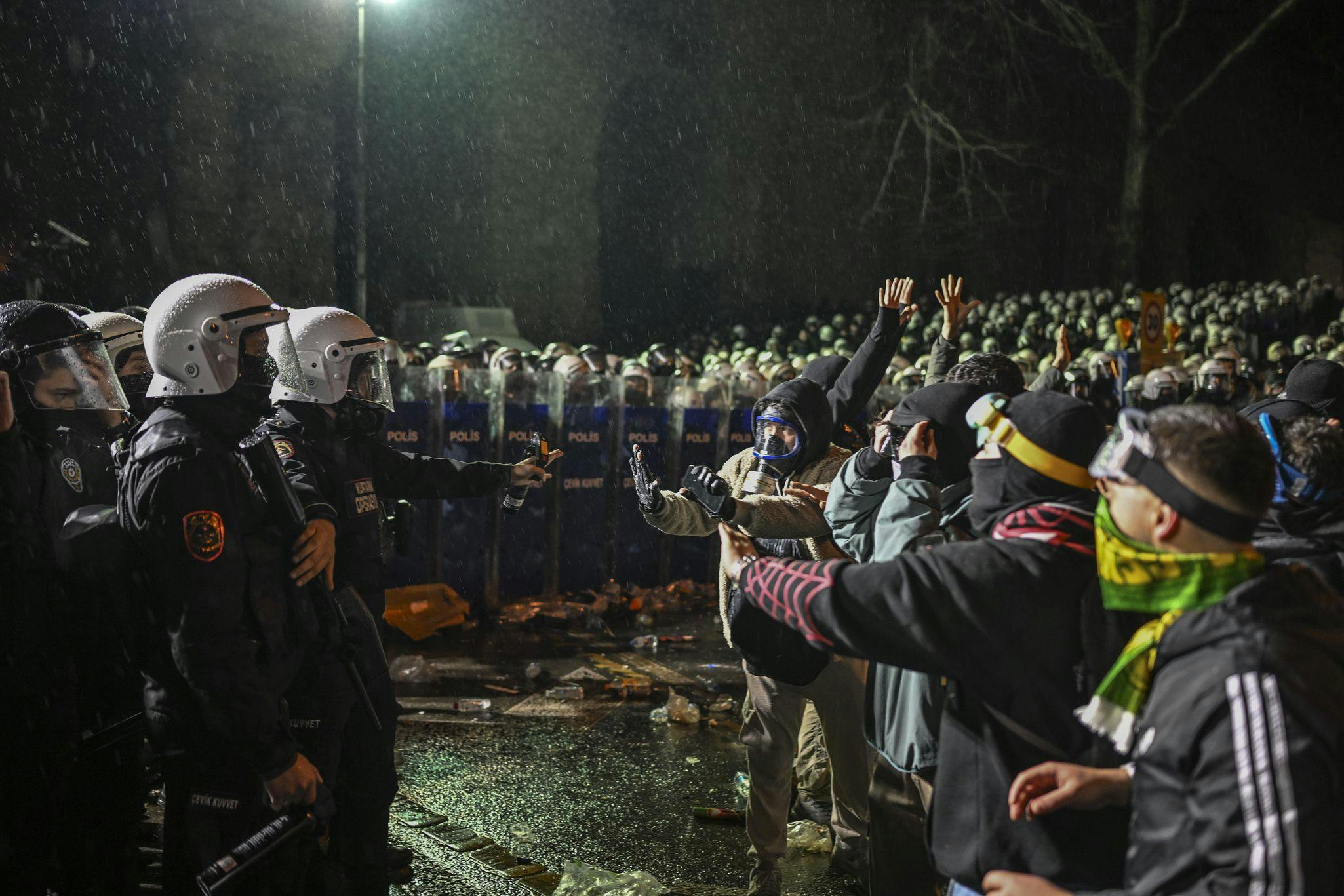 Demonstrators in front of police in Istanbul to protest against Ekrem Imamoglu charge
