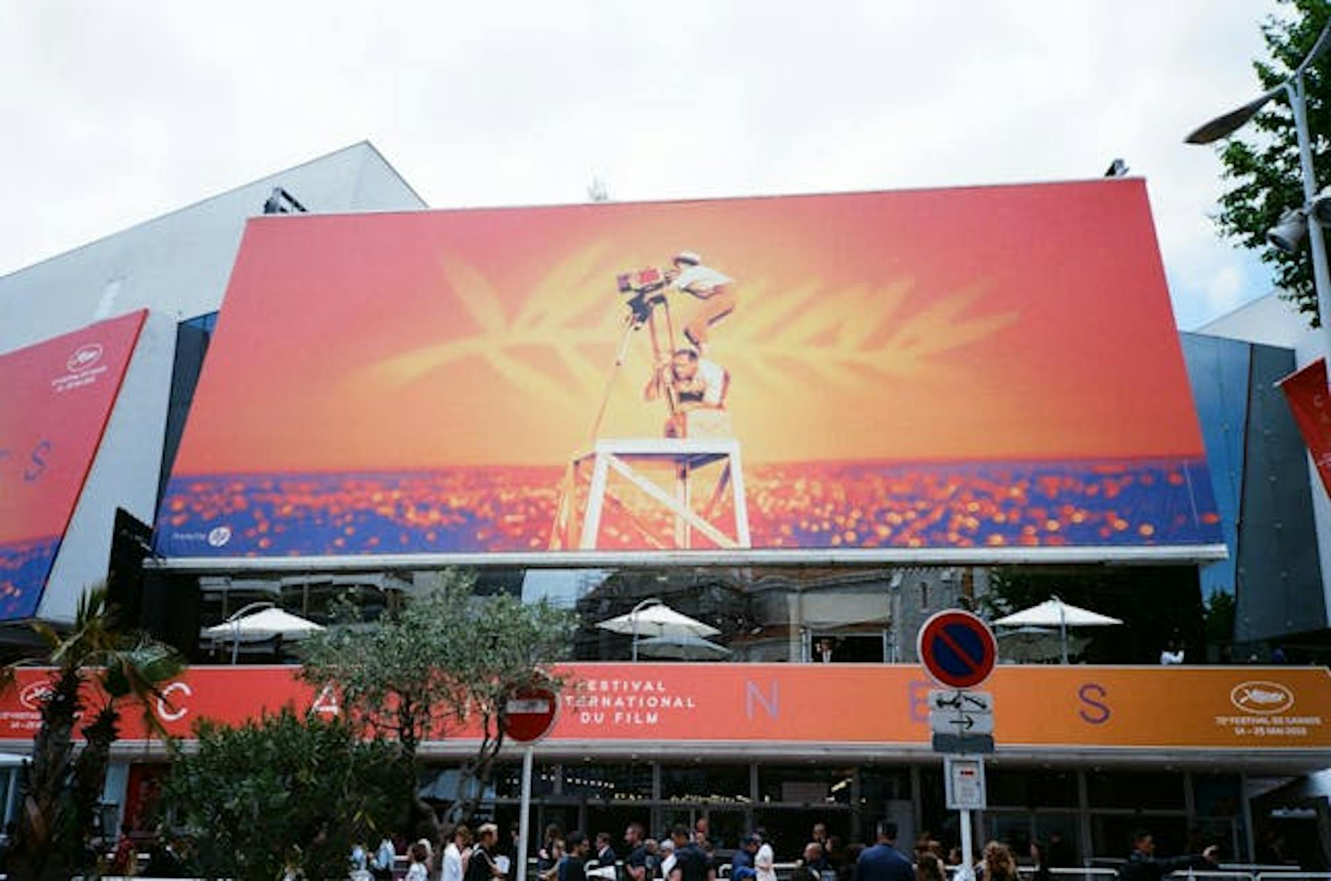 The Palais des Festivals in Cannes by Darya Sannikova / Pexels