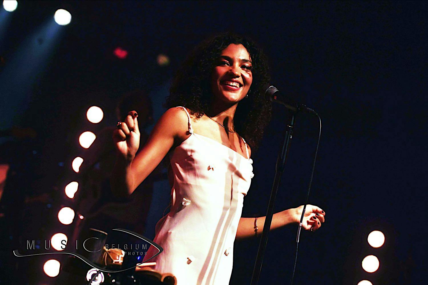 Olivia Dean @ Music Belgium Photos