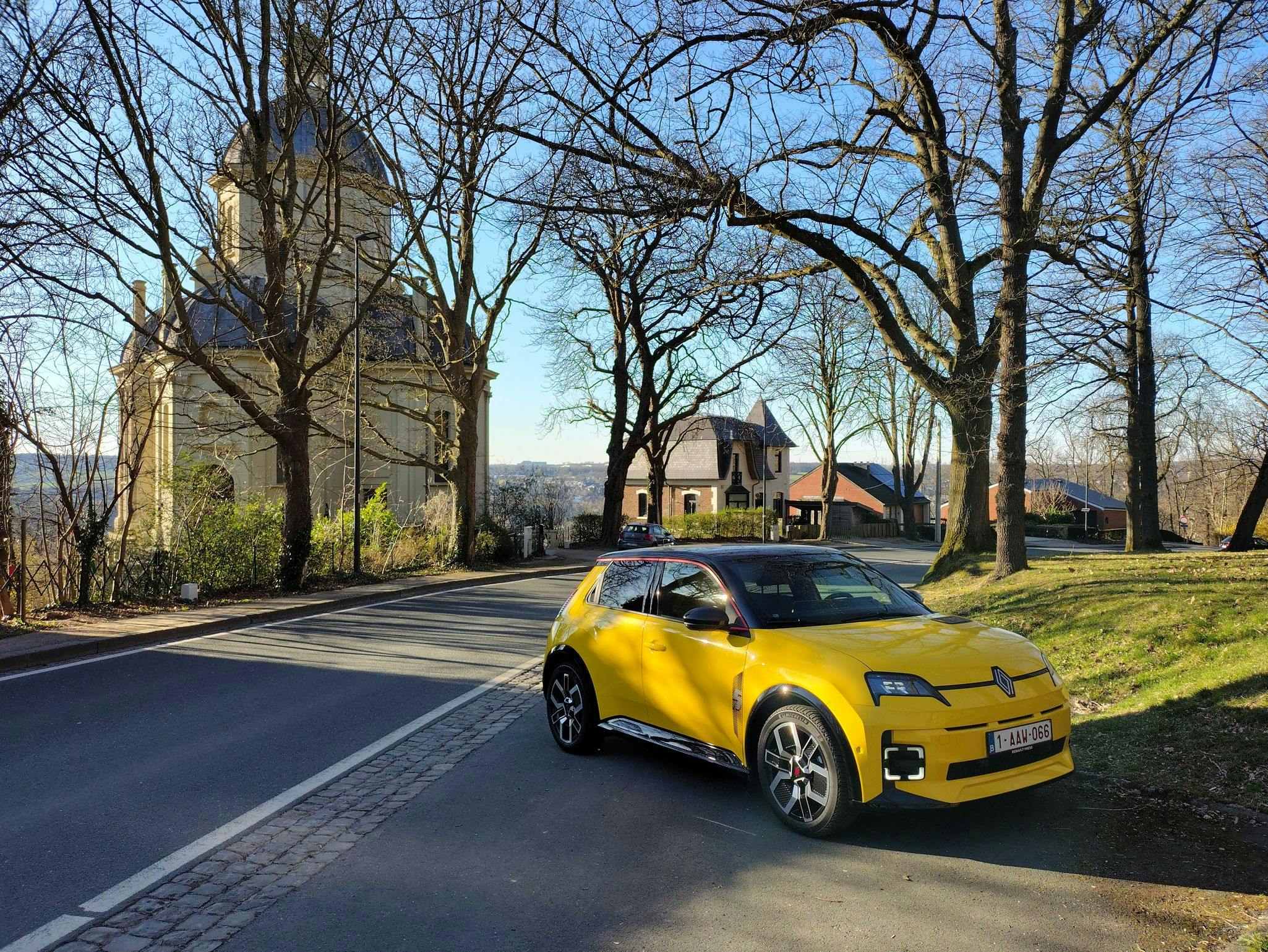 Renault 5 E-Tech Iconic Five EV 2025