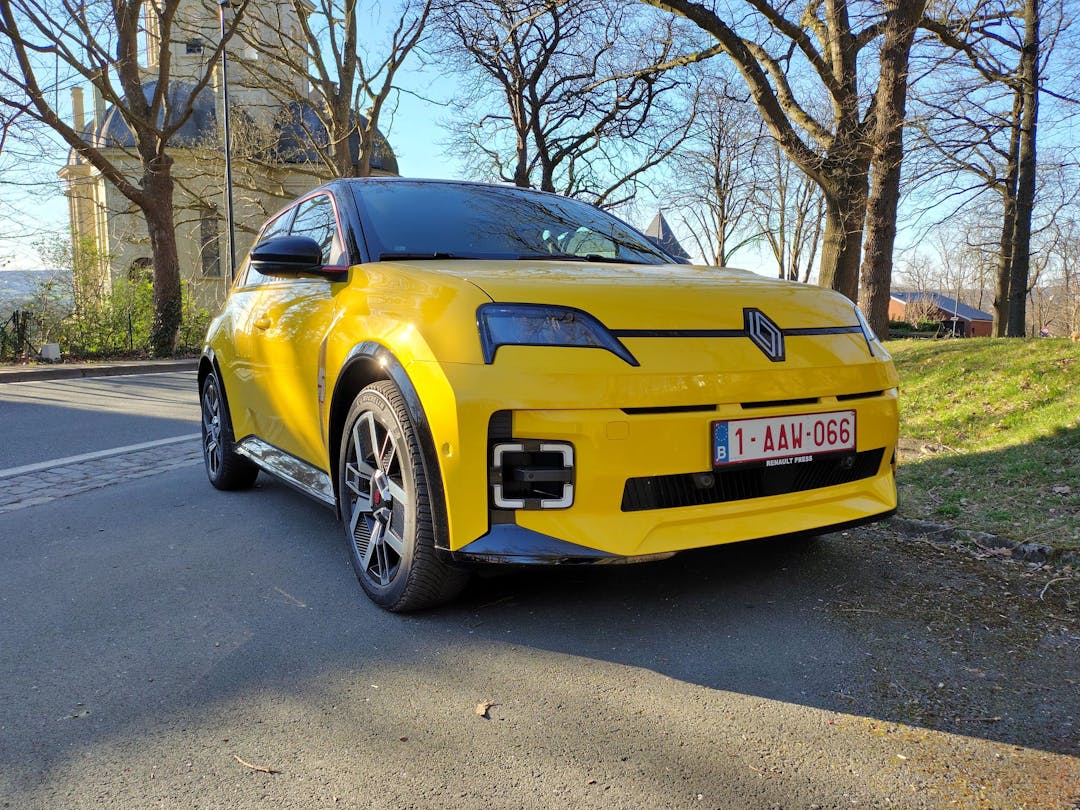 Renault 5 Iconic Five 2025 150 hp Comfort Range