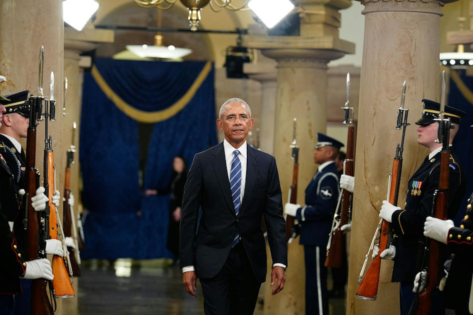 Barack Obama enter