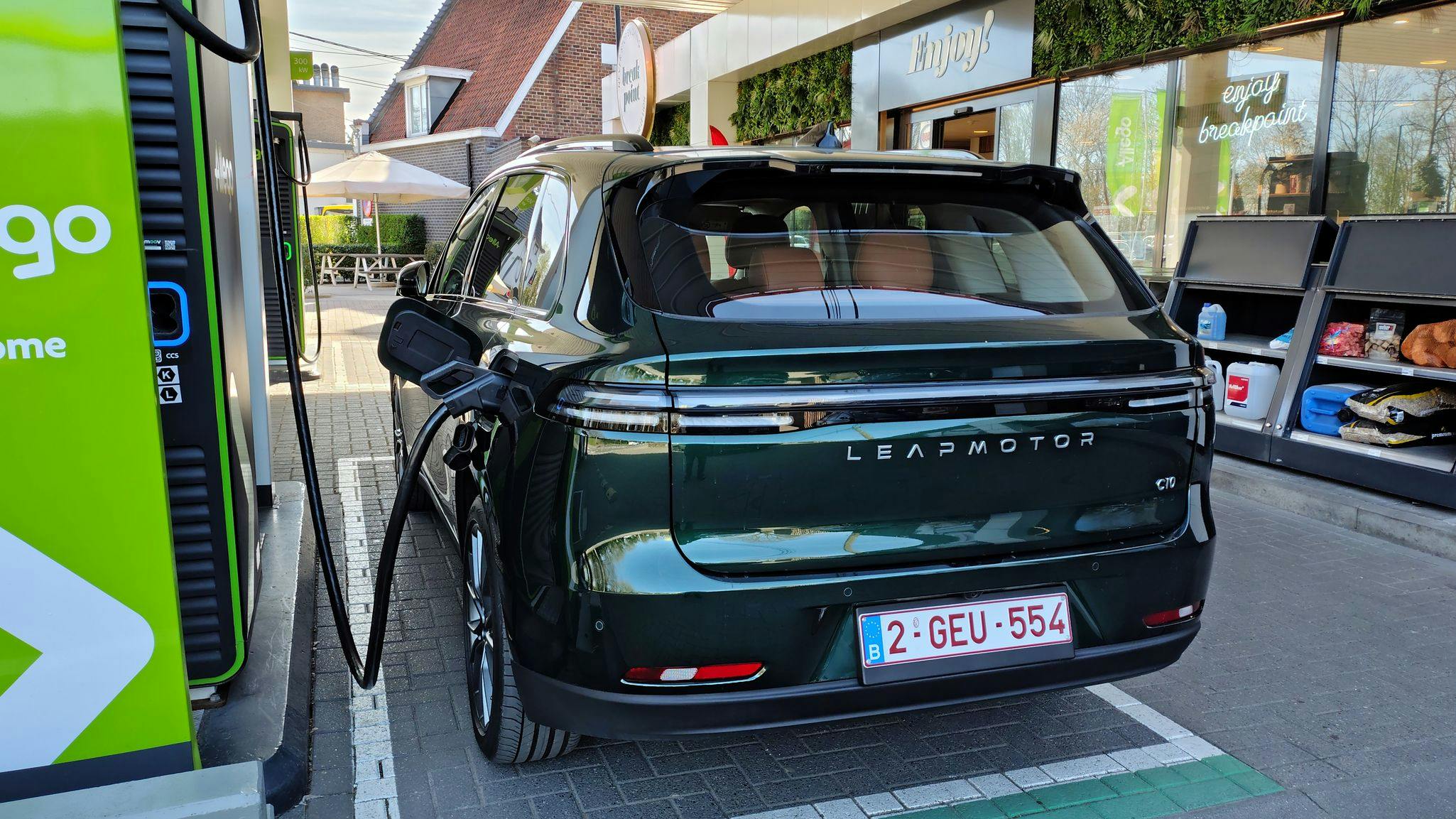 Leapmotor C10 BEV charging