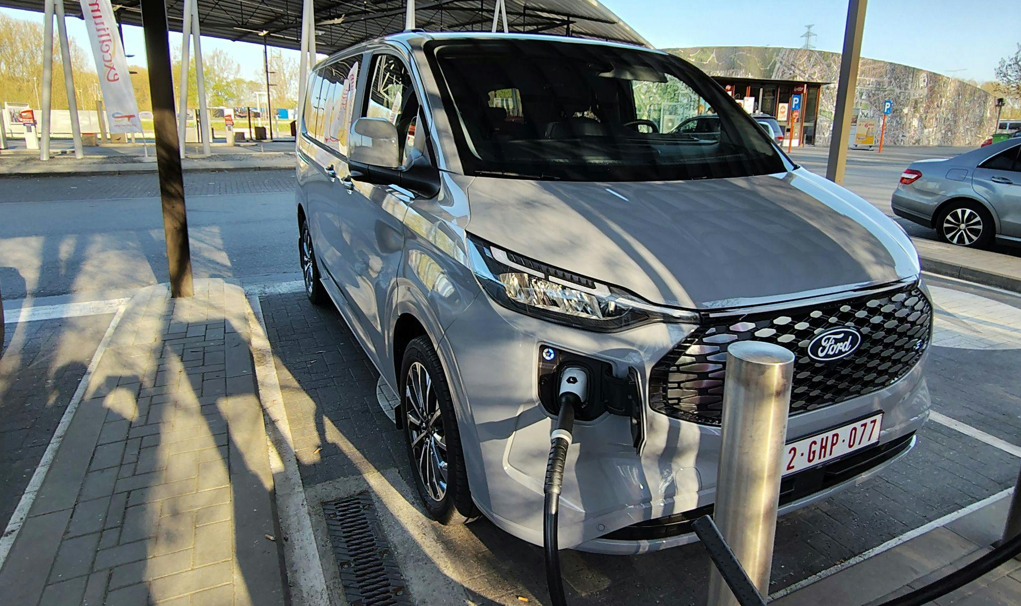 Ford e-Tourneo Custom