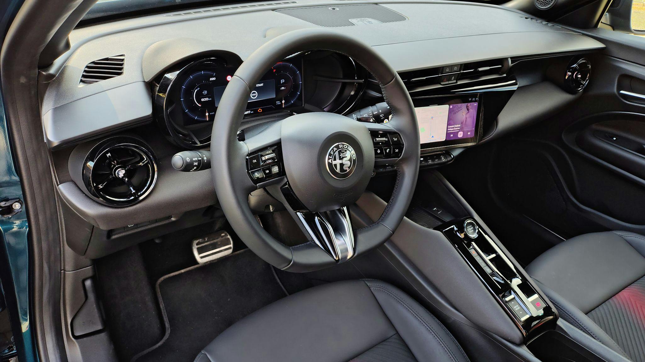 Alfa Romeo Junior Hybrid