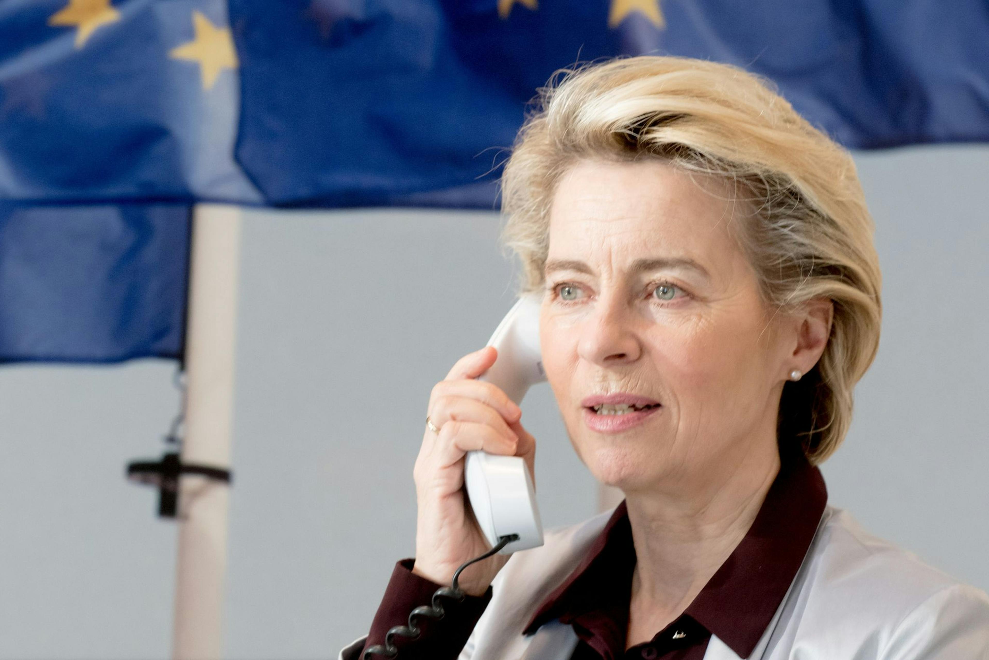Urusal von der Leyen on phone - Europe