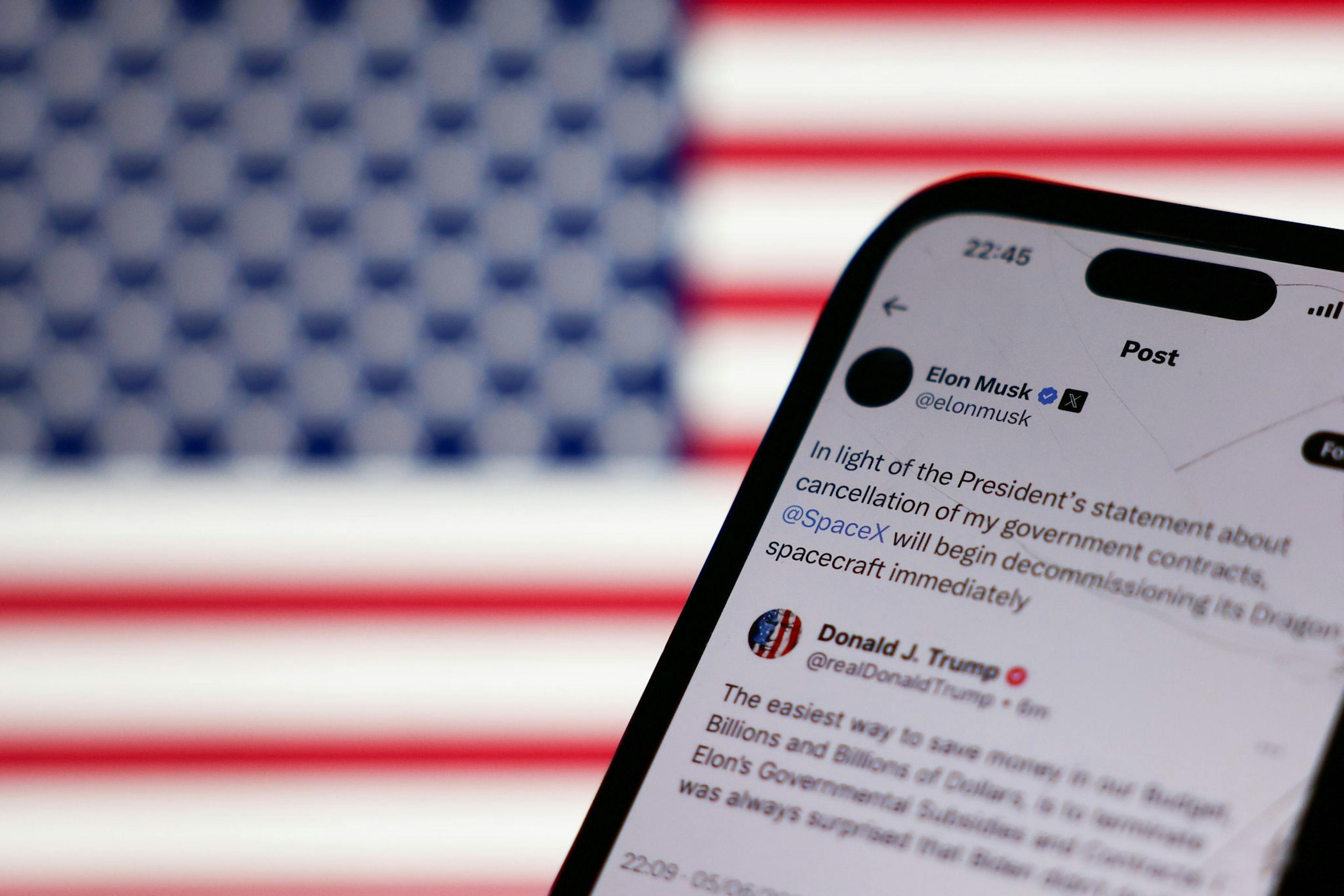 Implosion betweek Trump and Musk