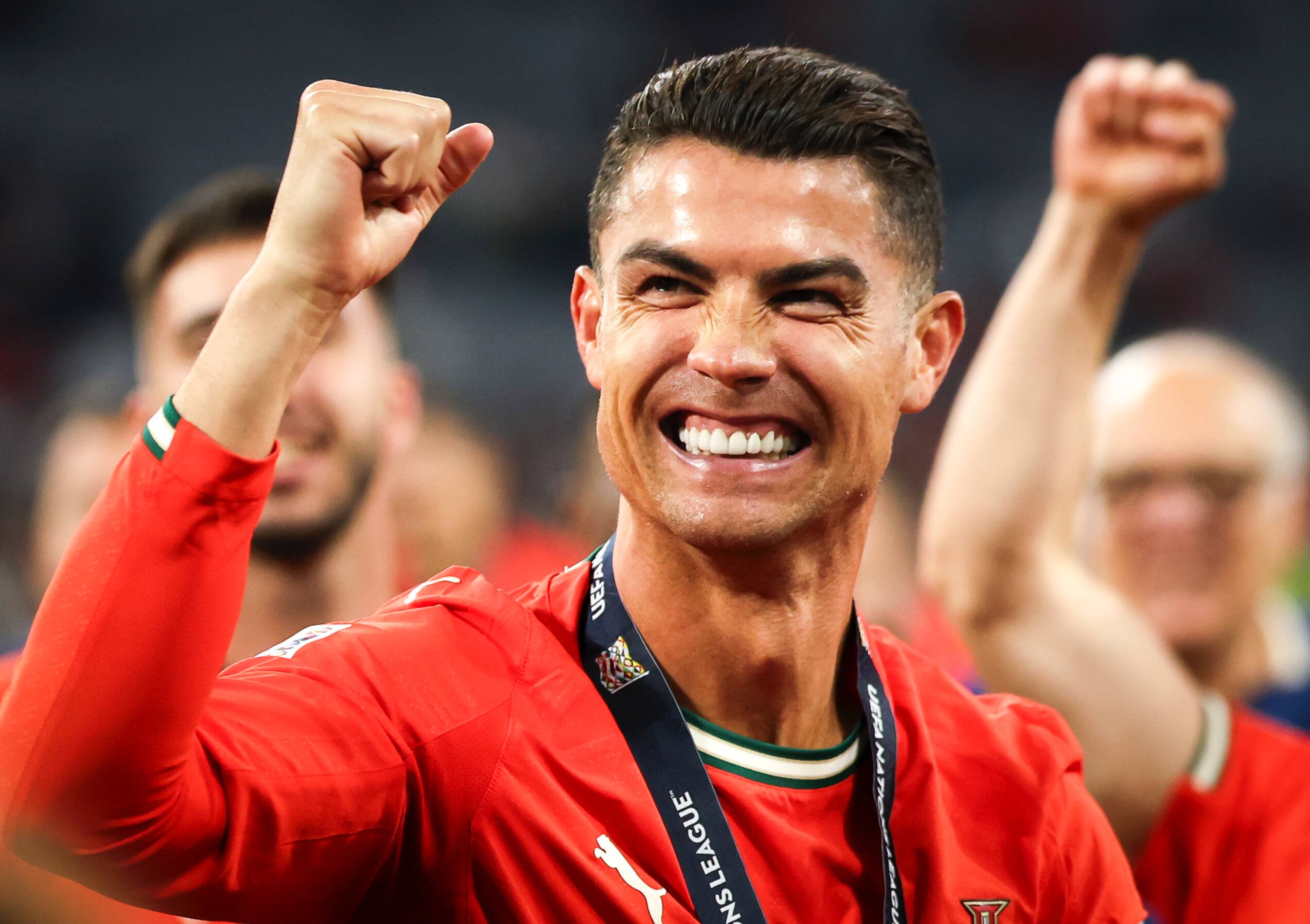 cristiano-ronaldo-and-his-incredible-trophy-collection