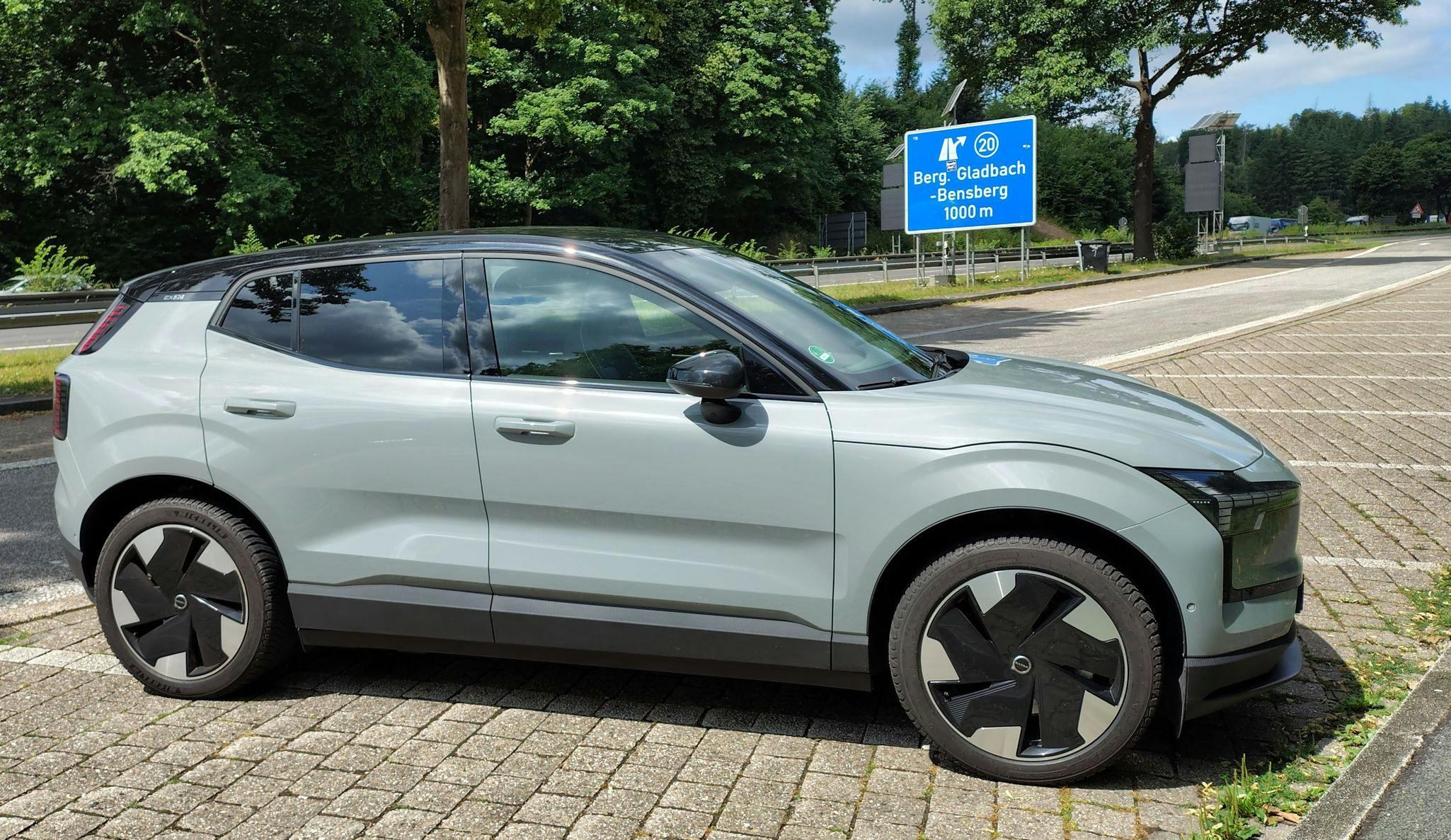 Volvo EX30