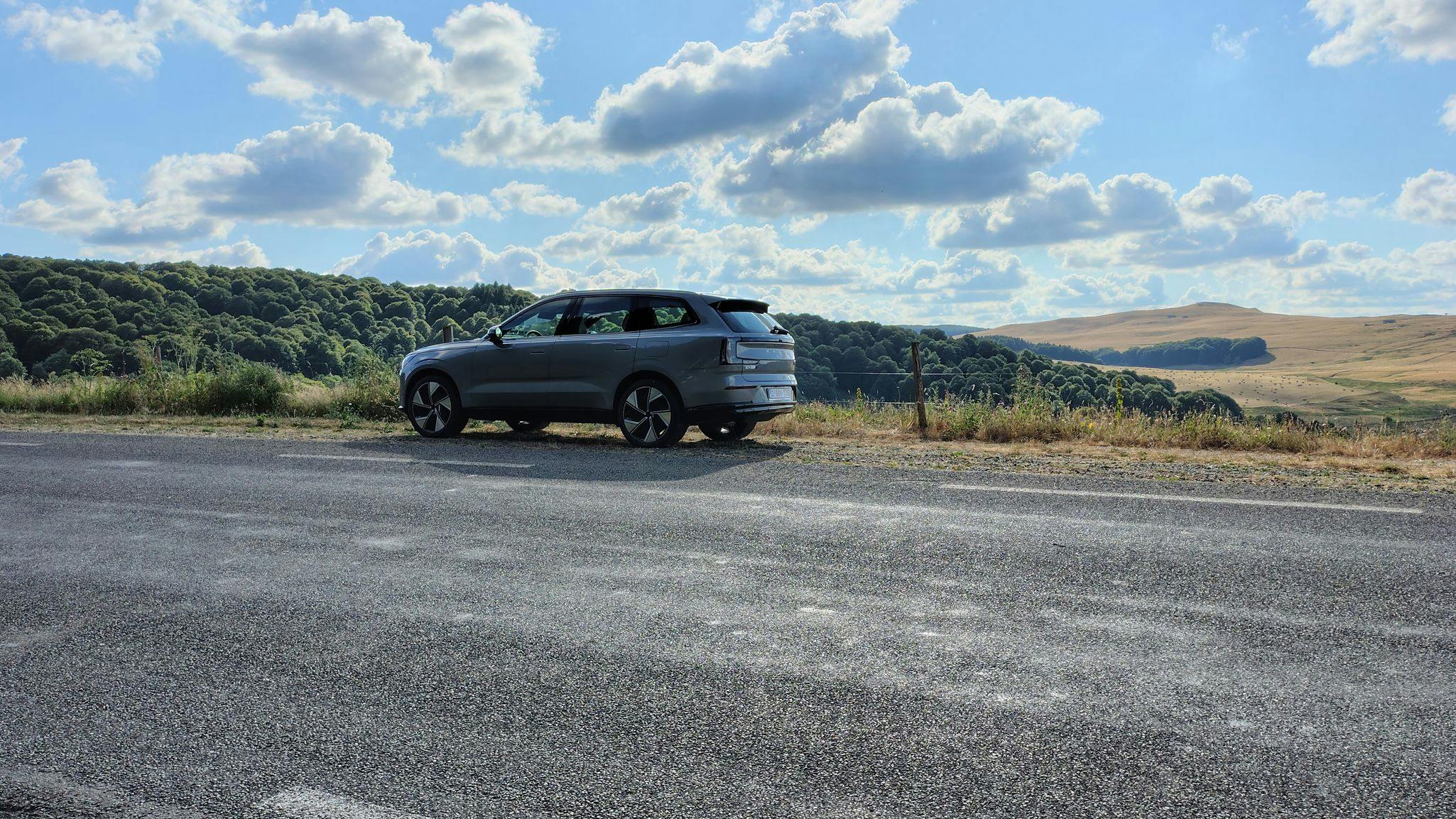 Volvo EX90