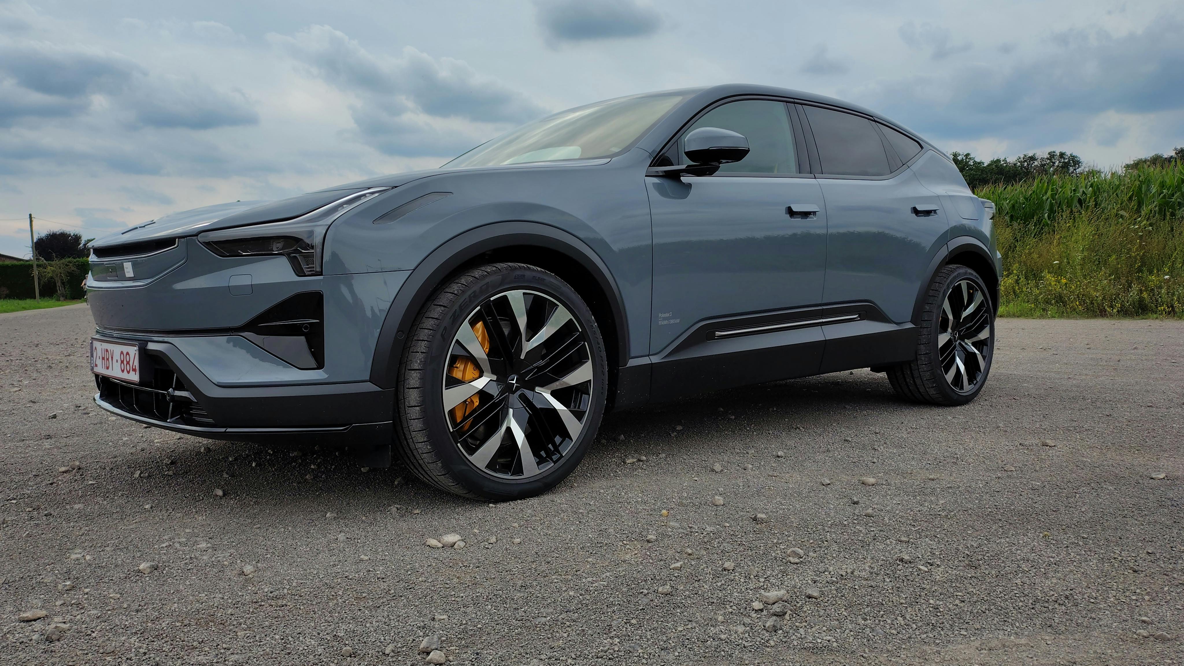 Polestar 3 Performance from a low angle