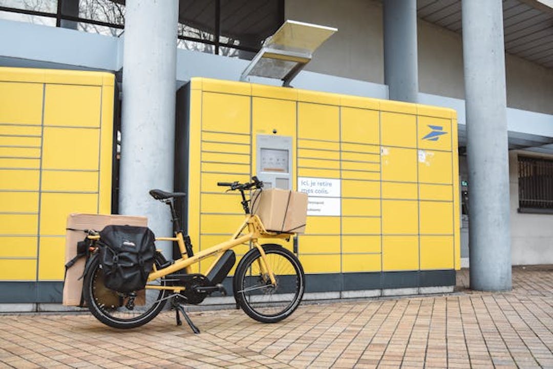French parcel service
