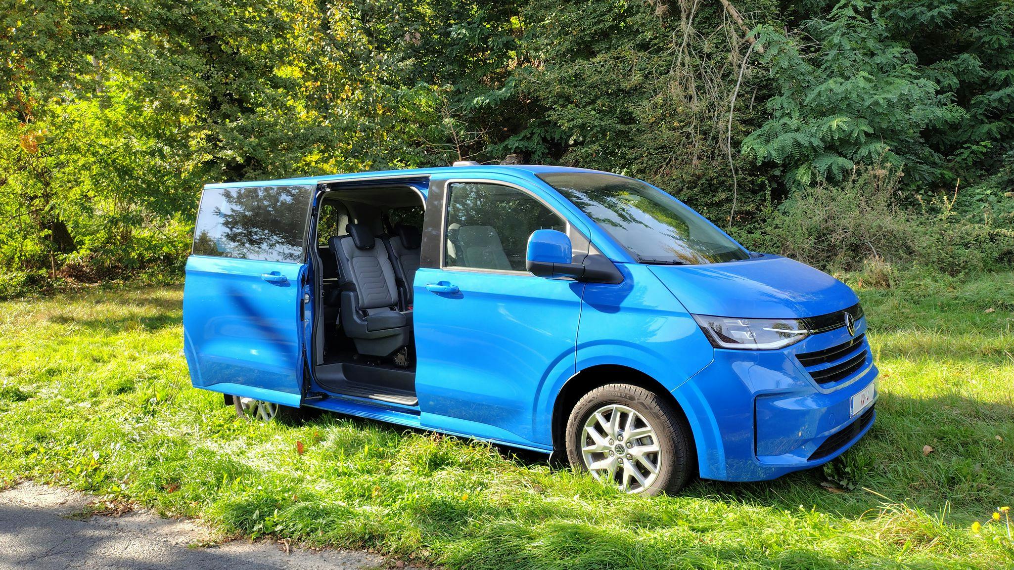 Volkswagen Caravelle Style