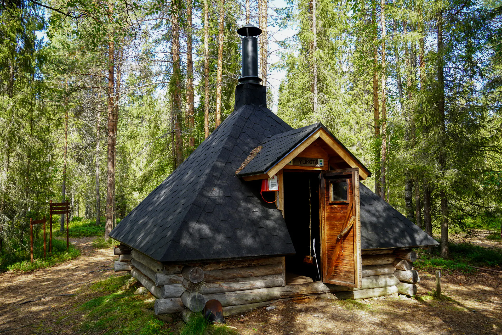 Kota, a sheltered fire place