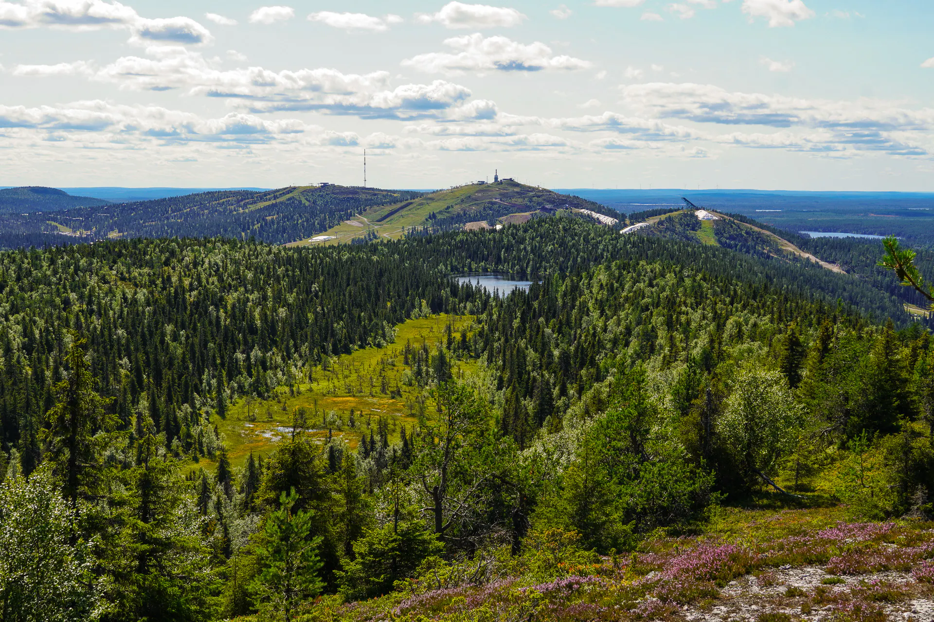 Views from Valtavaara to Ruka