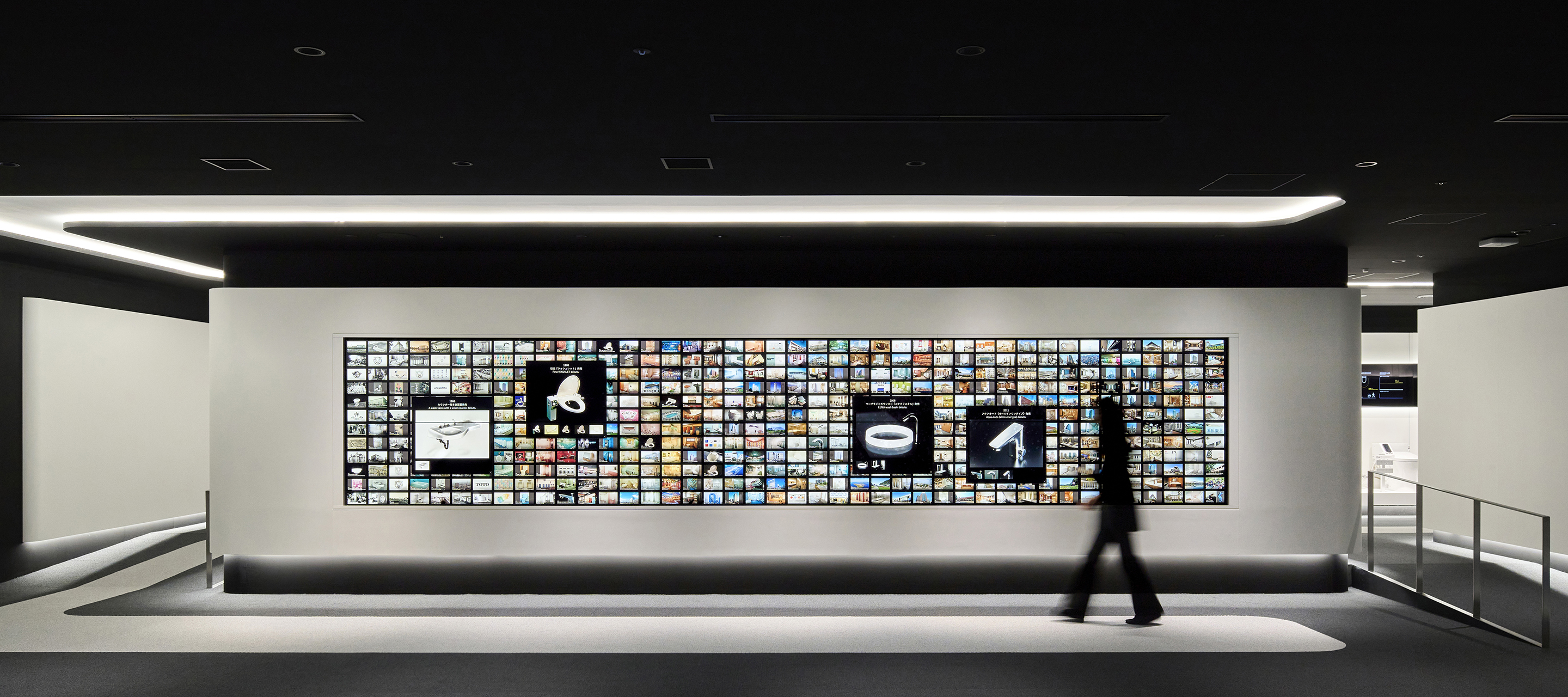 モダン 現代アート デザイナーズ モデルルーム オフィス 玄関 エントランス ヴァージル・アブローがデザインしたCassinaの新作 モジュラー