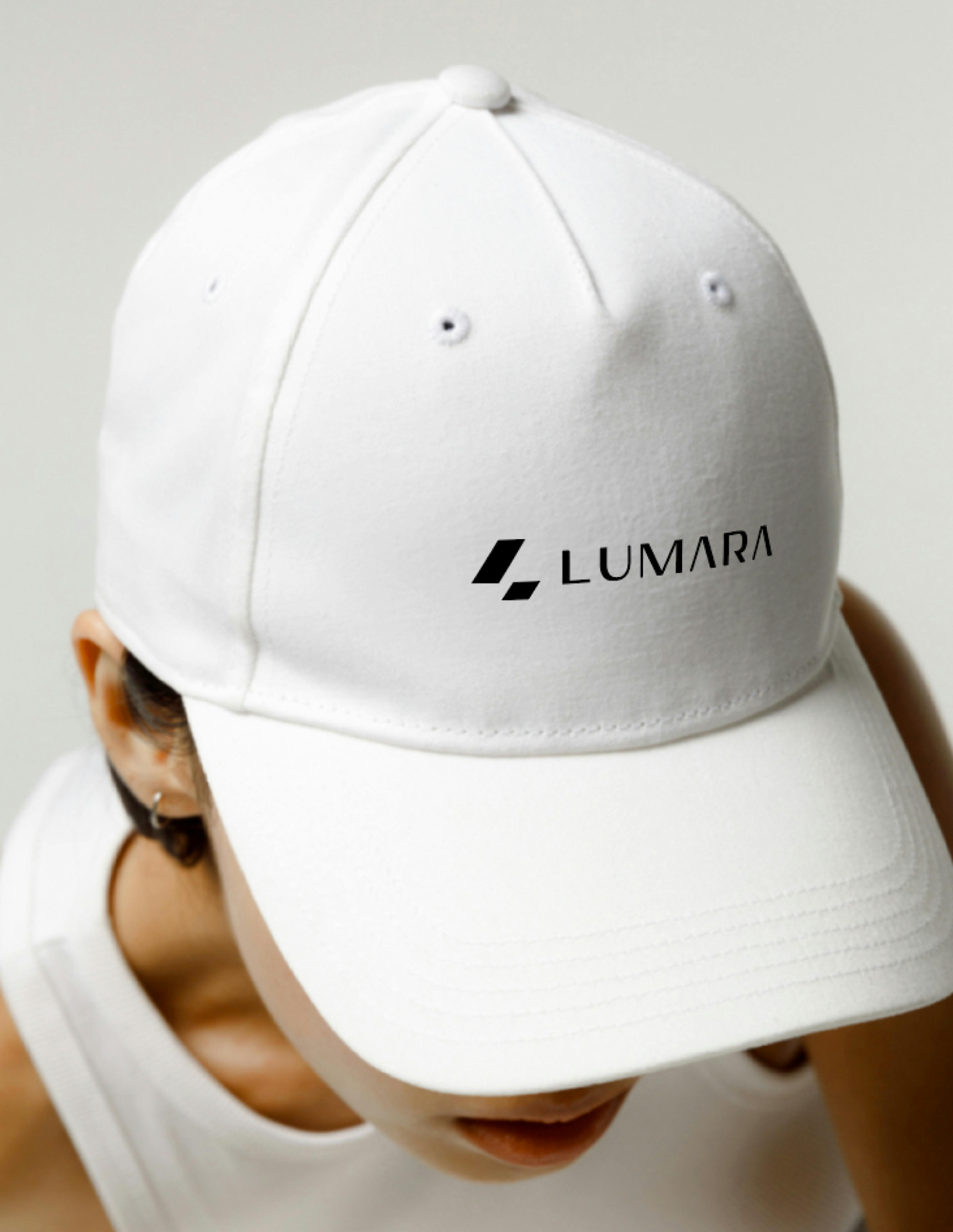 Lumara hat