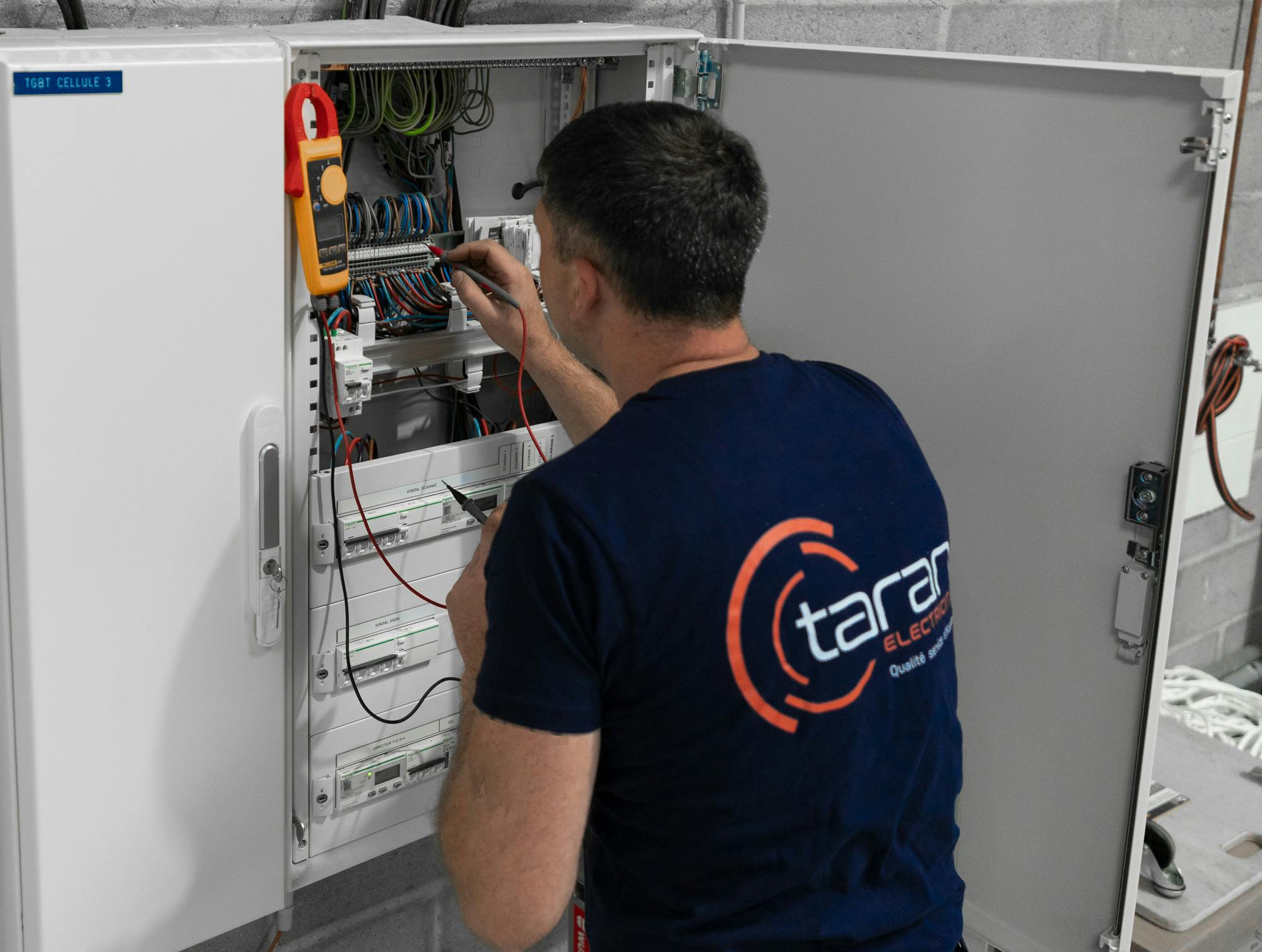 Installation de tableaux électriques à Évry-Courcouronnes (91080) - Taran