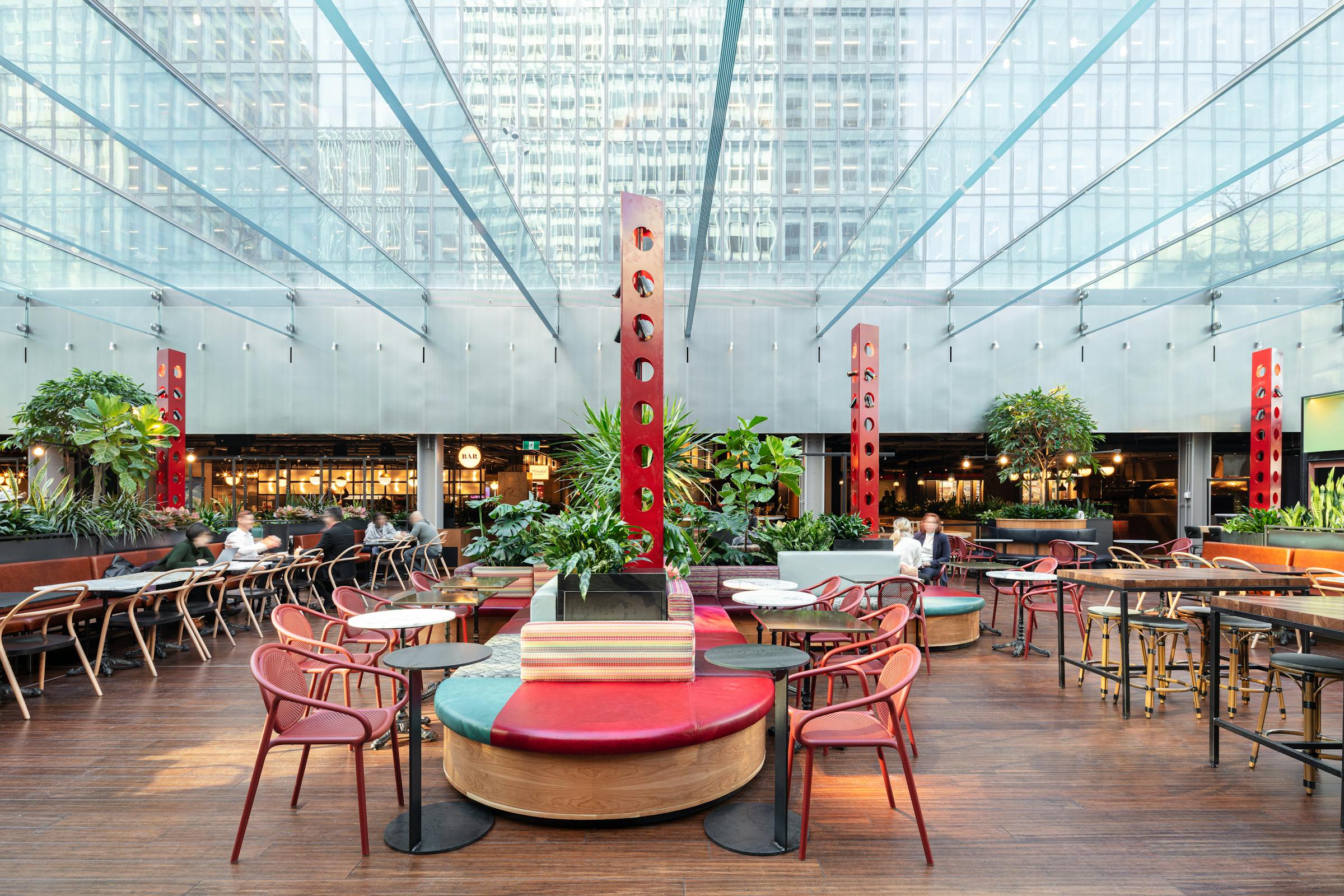 Photograph of the landscape architecture of the Cathcart Biergarten of Place Ville-Marie by Sid les architecture.