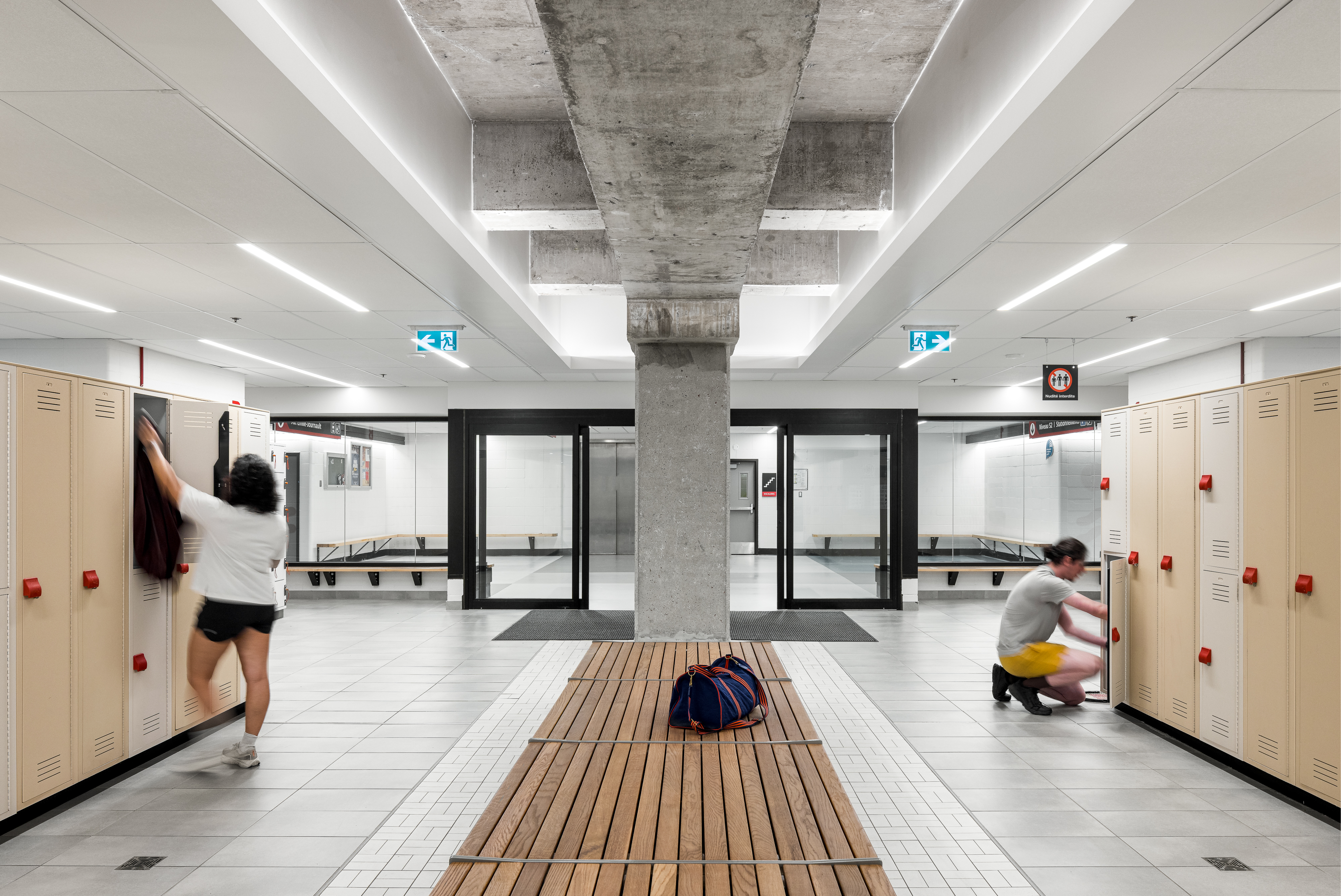 Interior design photography, locker space in the universal changing room of the Claude-Robillard Sports Complex swimming pool.