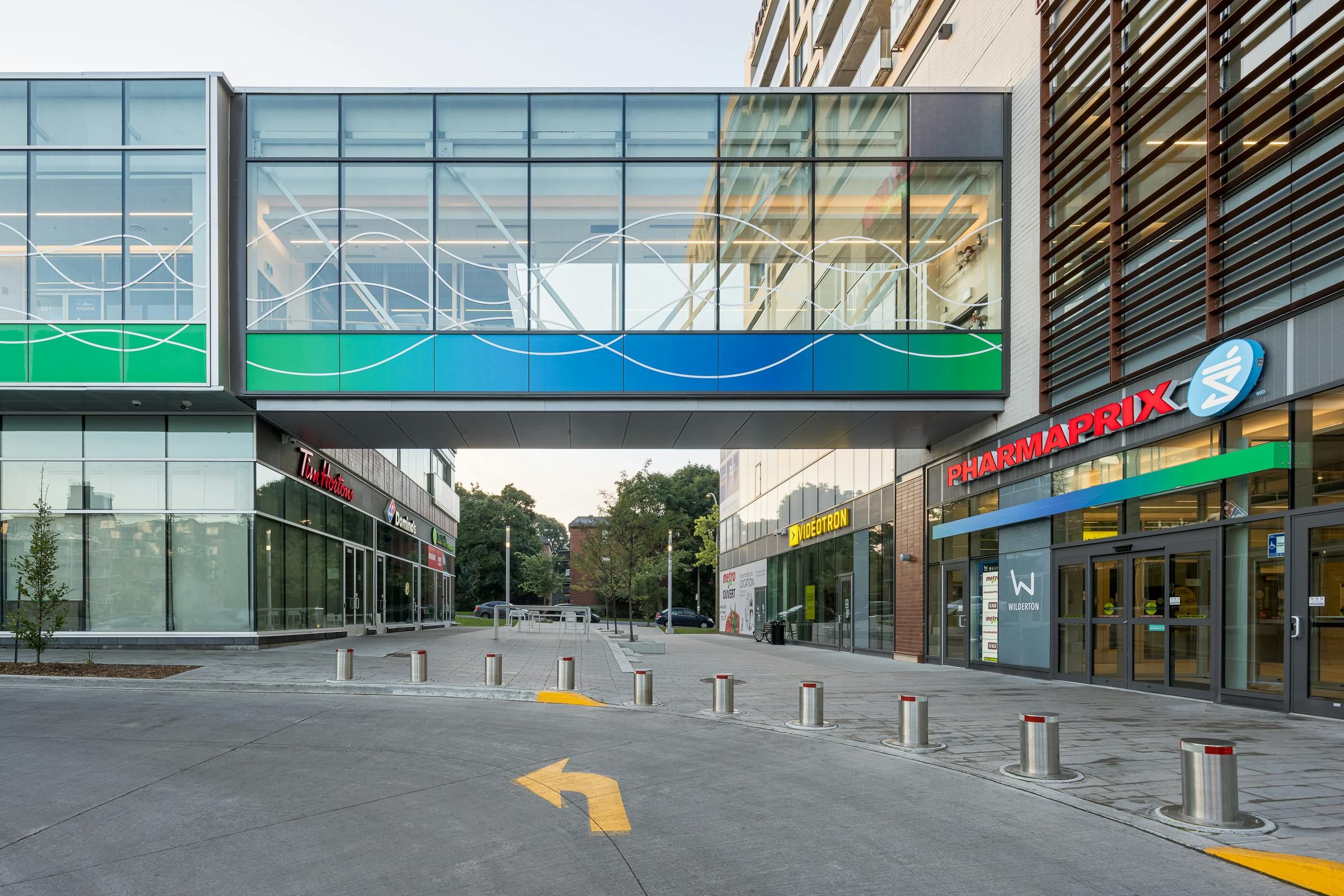 Pedestrian bridge and architectural photography in Montreal
