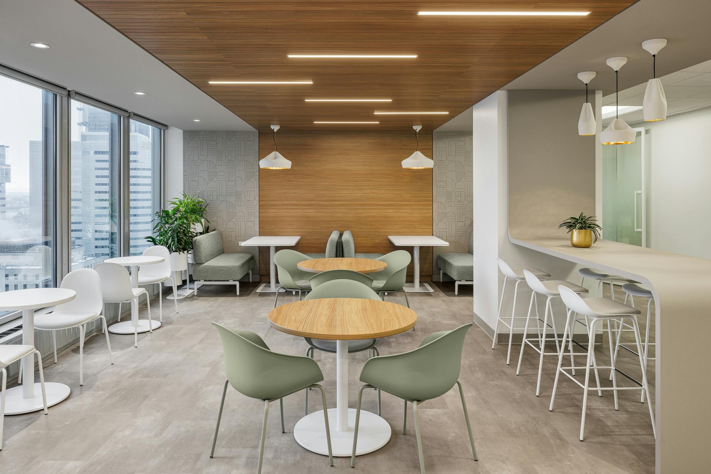 Mise en valeur des élément en bois dans une environnement de bureau de la Place Ville-Marie.