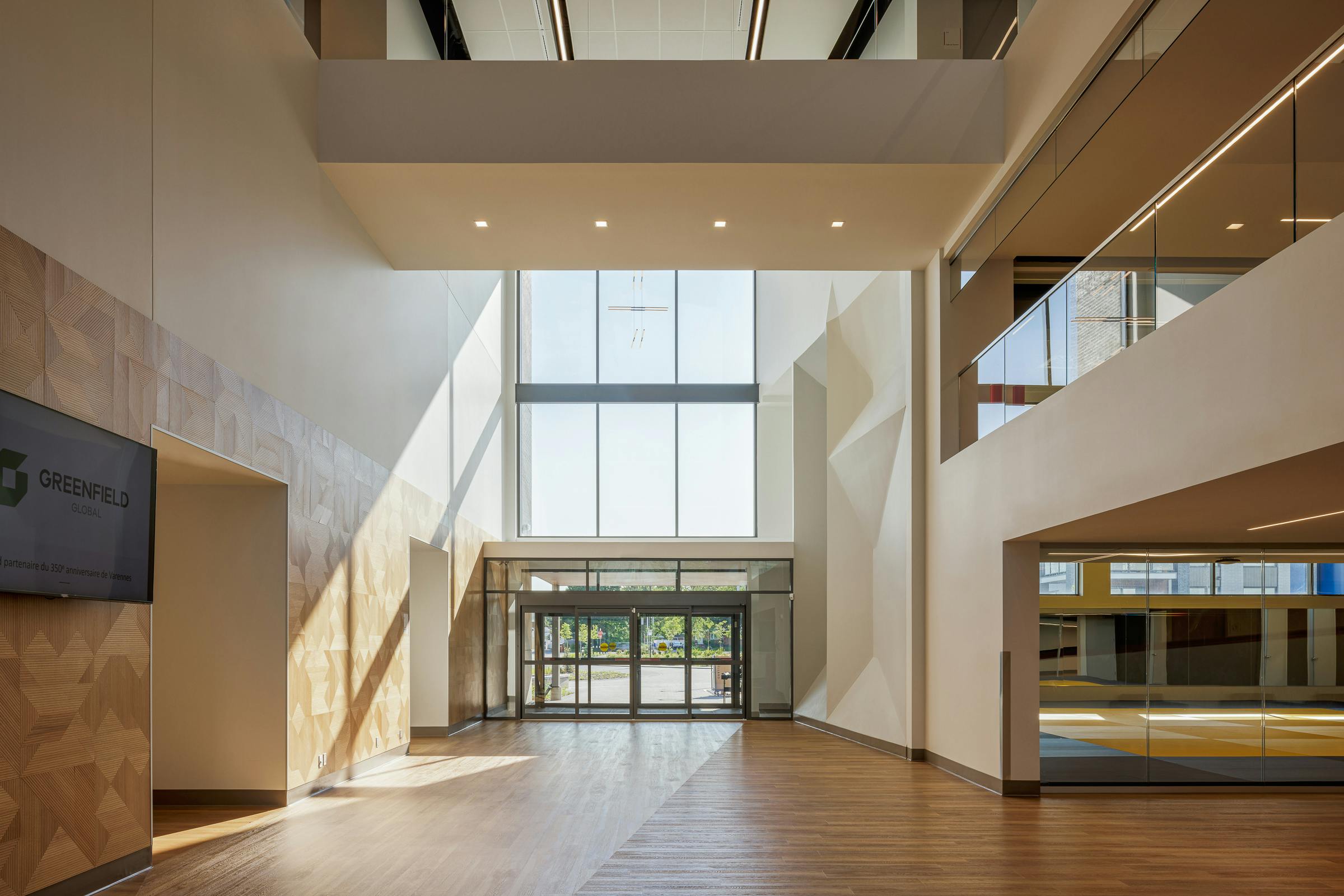 photographie d'architecture d'un Atrium dans un centre sportif dans le région de Montréal.
