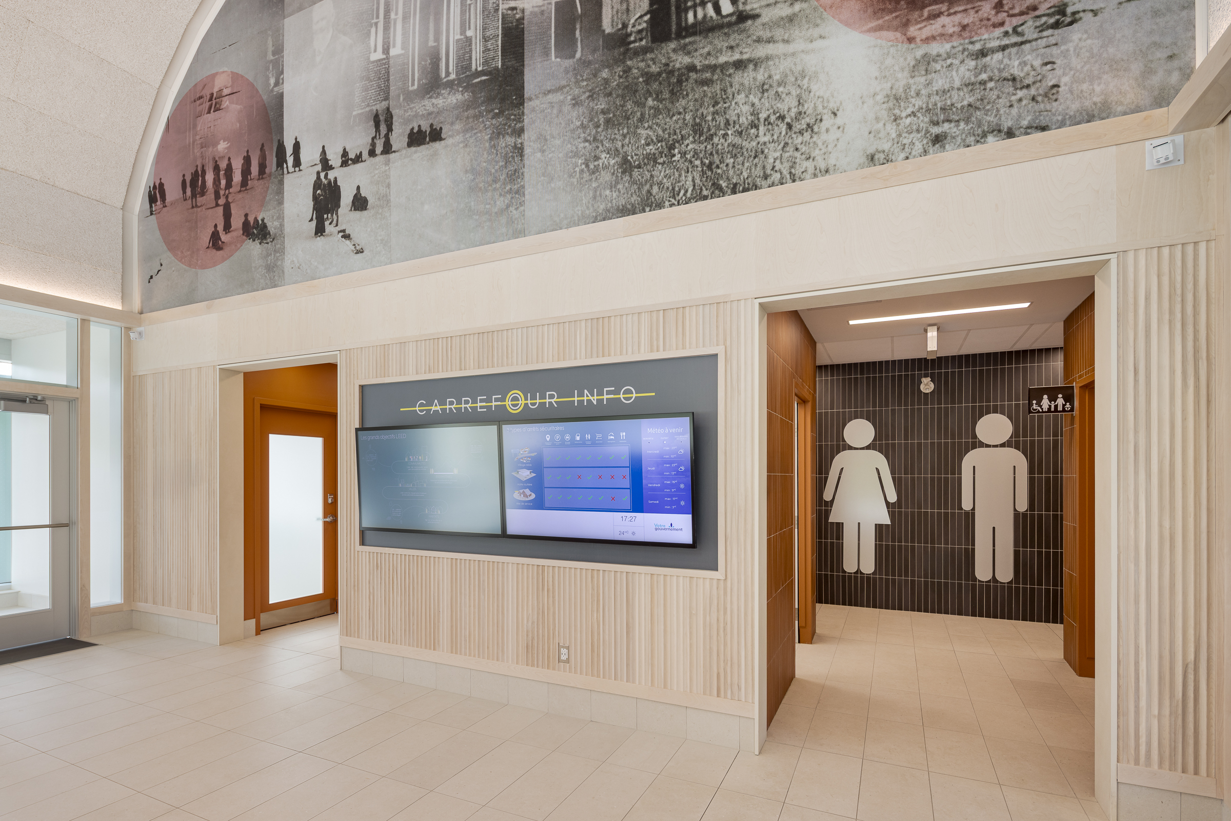 Rest area as a space to pause and contemplate the landscape.