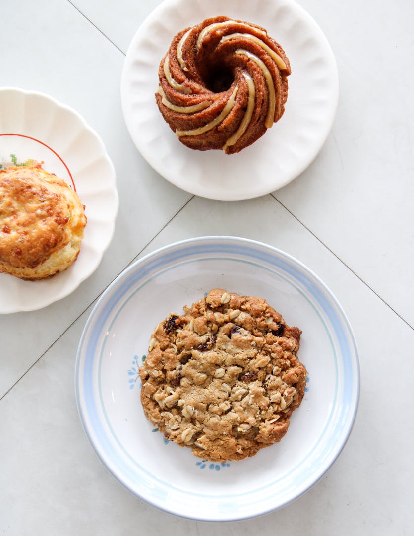 Vegan oatmeal cookie