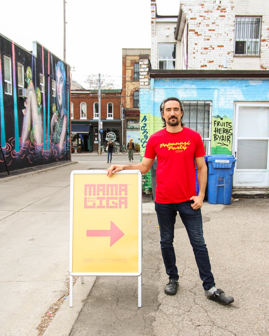 Haan outside of Mamaliga's current home