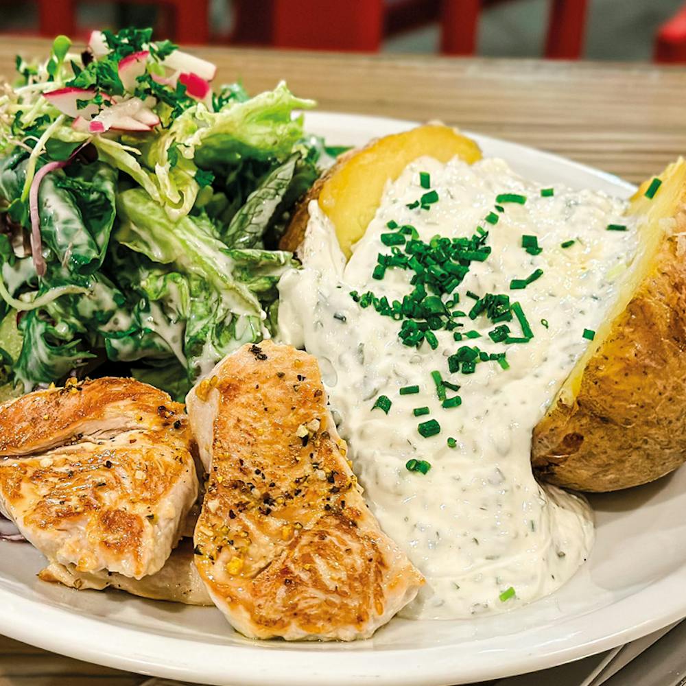 Ofenkartoffel mit Putenstreifen Ofenkartoffel mit Putenstreifen