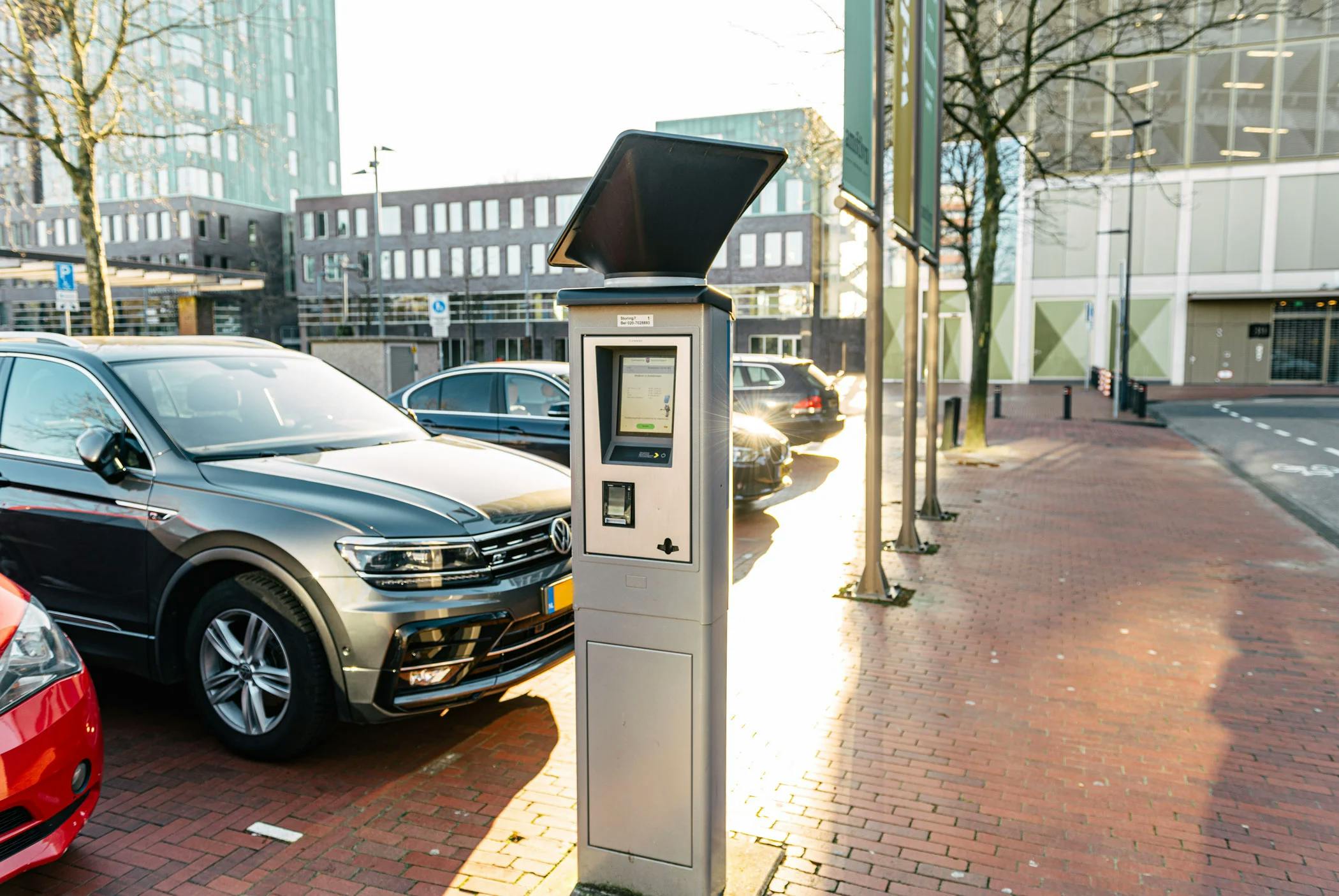 Parkeerautomaat op parkeerterrein