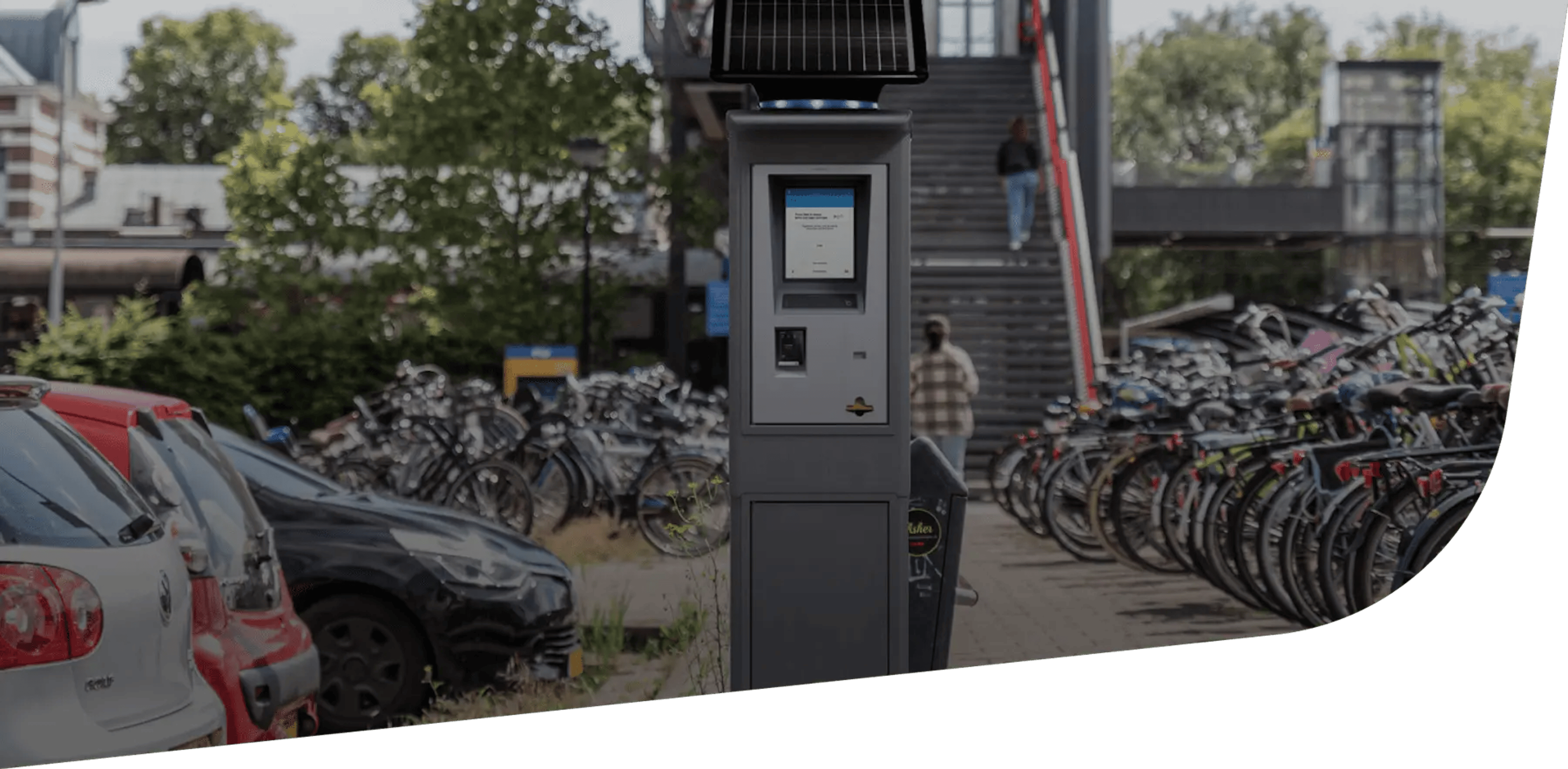 Parkeerautomaat bij het station