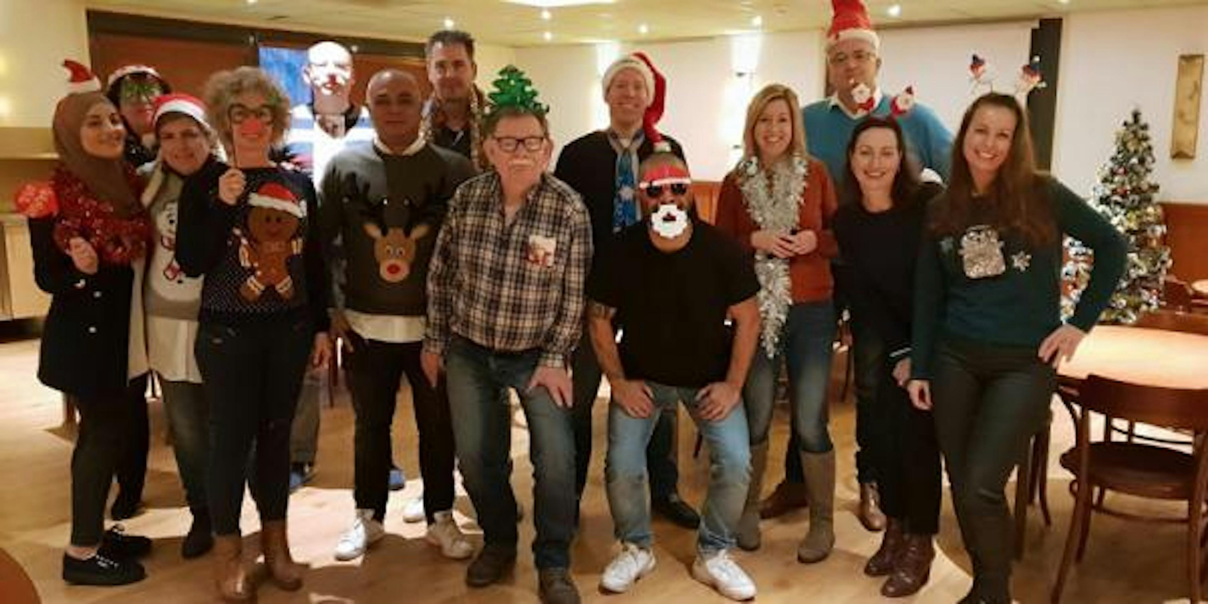 Foute Kersttrui/outift-actie voor Save the Children