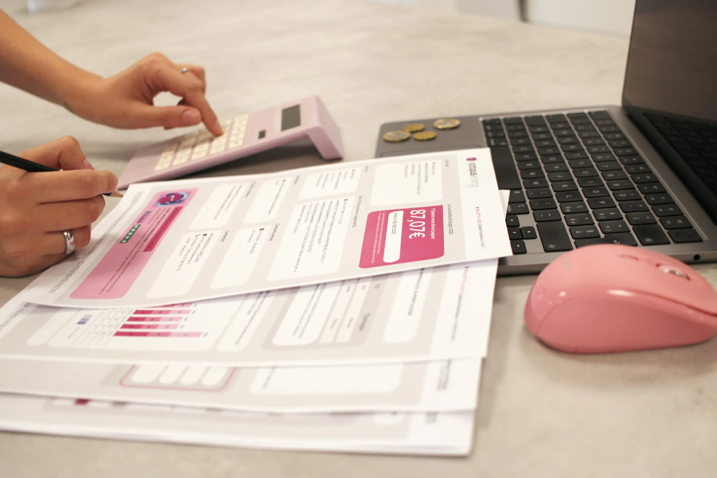 An image of an accountant painstakingly filing Tax to MTD instead of using Taxiom for instant document extraction and upload.