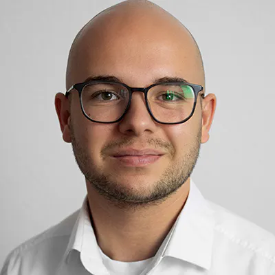 Marvin Maier, Experte für Kontraktlogistik, Mitarbeiter von TeamProjekt Outsourcing Marvin Maier, Experte für Kontraktlogistik, Mitarbeiter von TeamProjekt Outsourcing