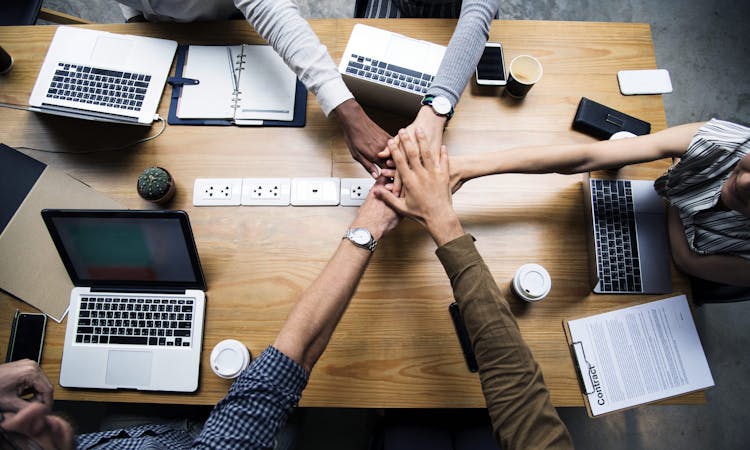 Trends in der Zusammenarbeit mit Industriedienstleistern