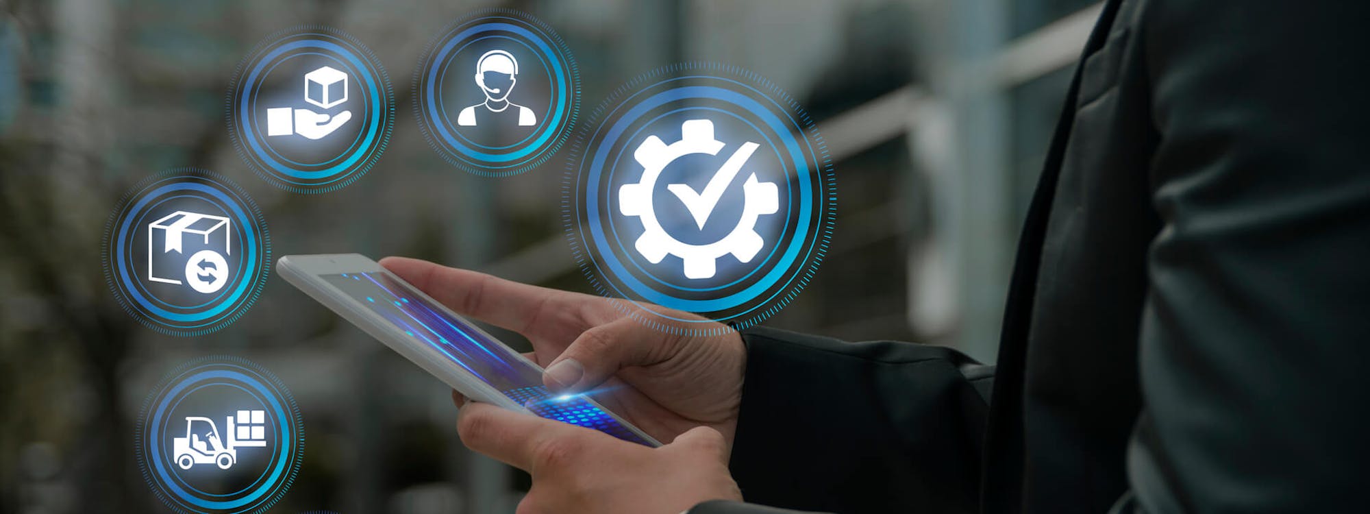 Handy mit KPIs aus dem Supply Chain Management