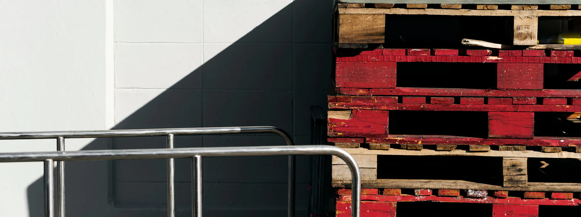 Europalette und Gitterwagen