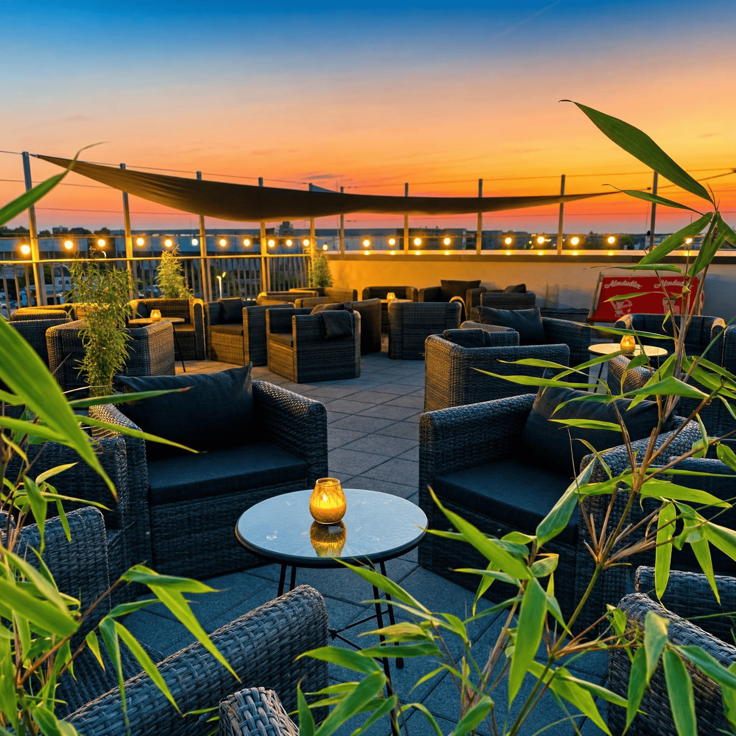 Unsere Dachterrasse im Abendrot 