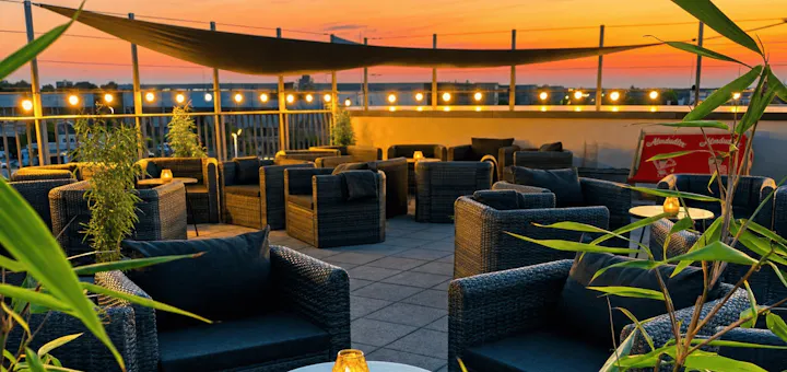 Unsere Dachterrasse im Abendrot