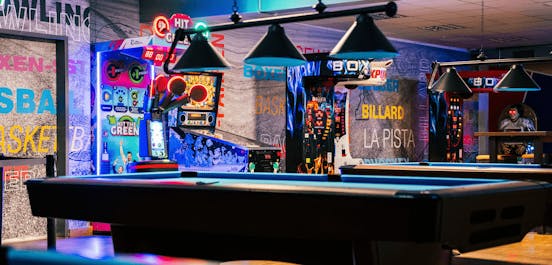 Billardtische im Arcade Bereich