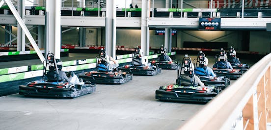 Startaufstellung vor dem Rennbeginn