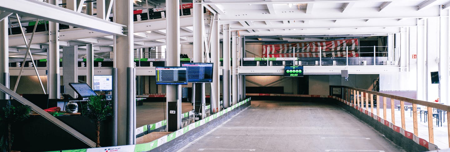 Start Ziel Gerade auf Raceway 3