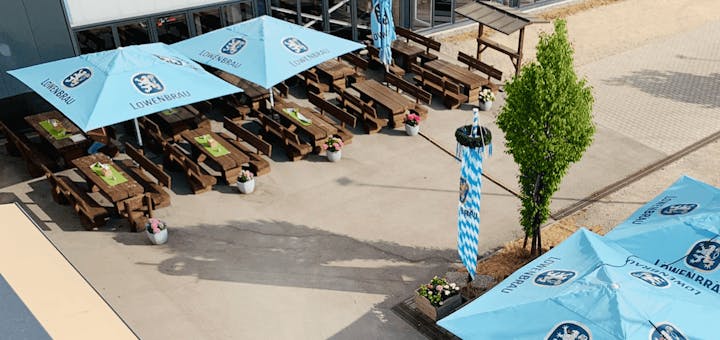 Der Wirtsgarten von oben aufgenommen