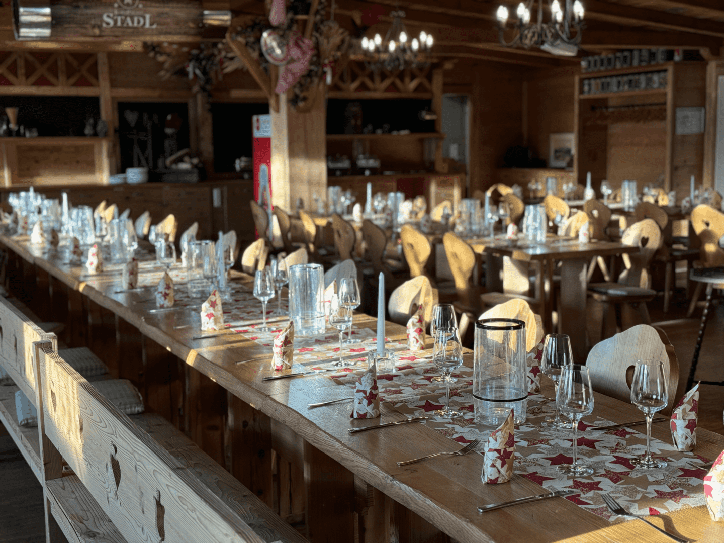 Eingedecktes Eventstadl für eine Veranstaltung 
