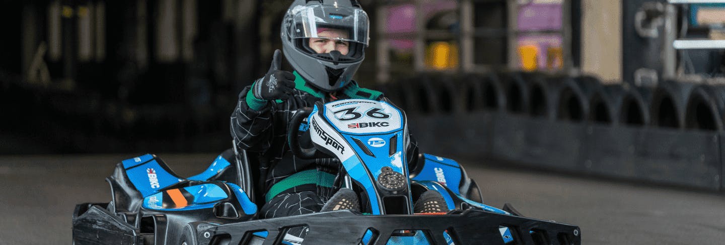 karter holding up a thumbs up