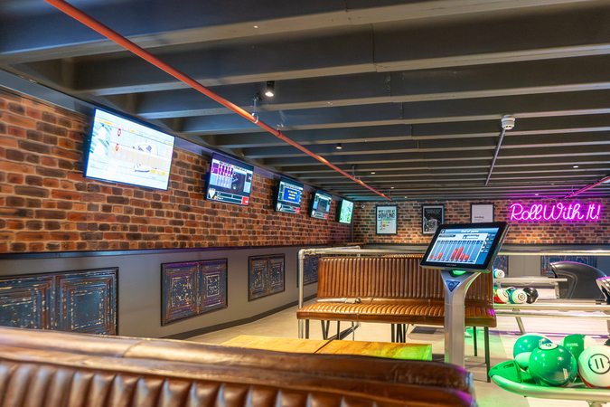 Bowling Seating Area Brent Cross