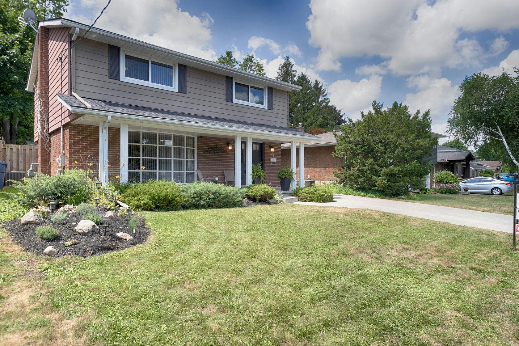 44 Nicklin Front